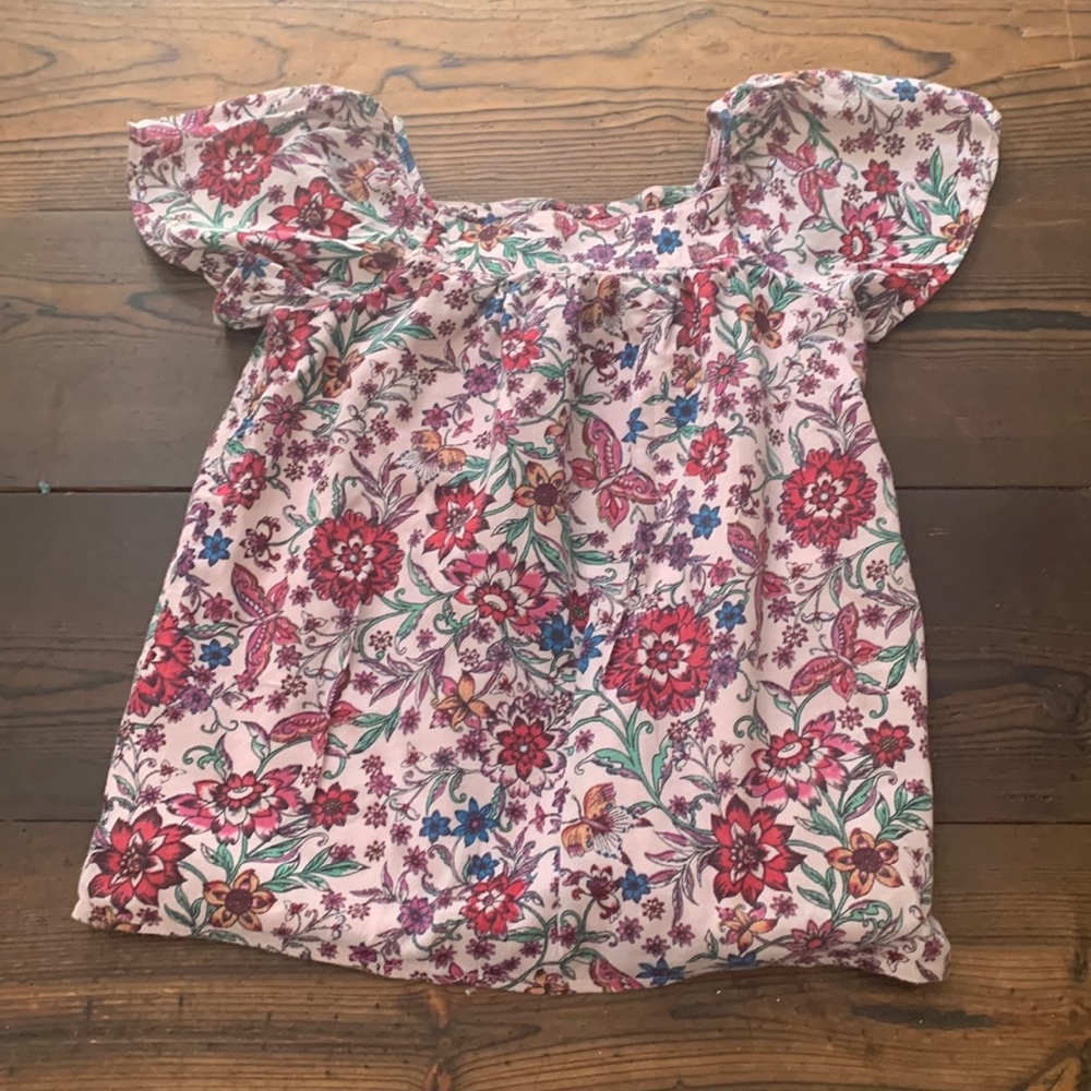 Gap girls shirt size L